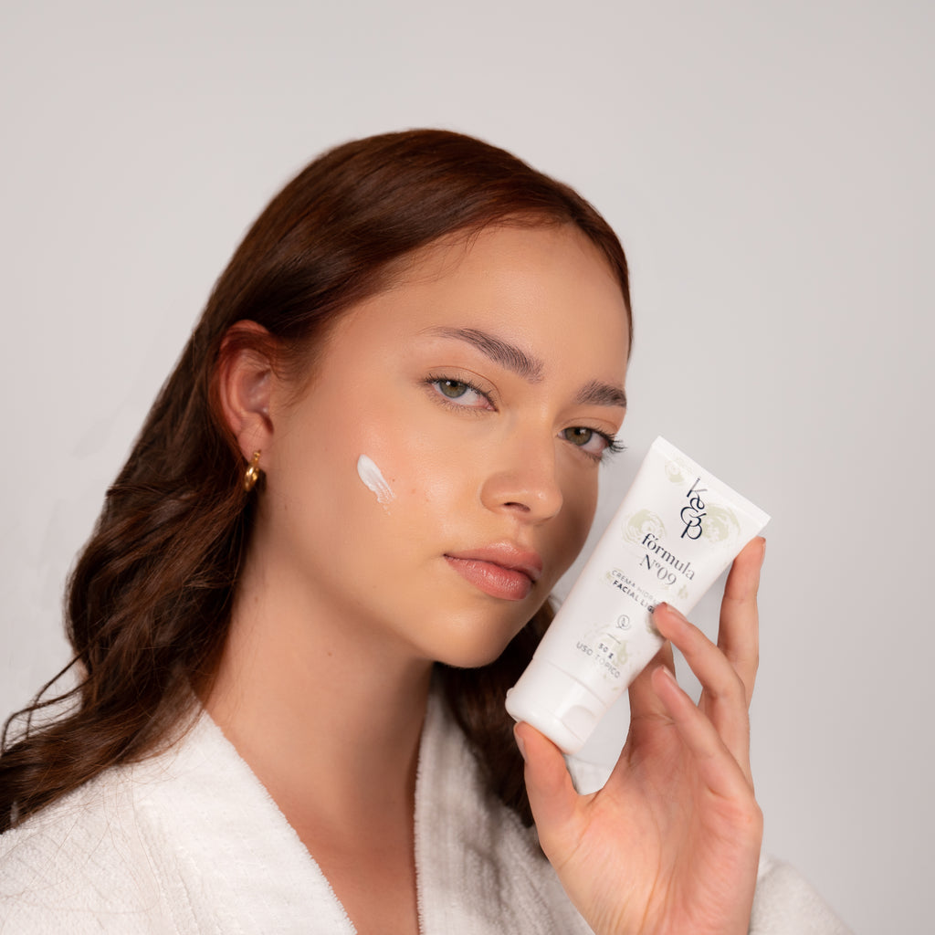 CREMA HIDRATANTE FACIAL LIGERA